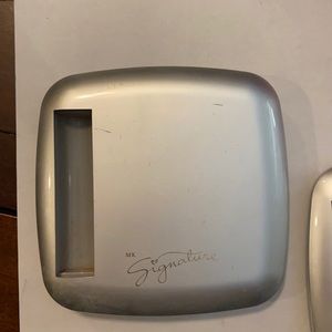 MK Signature Make up case